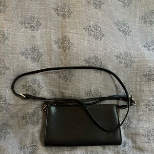 Authentic Louis Vuitton Epi Black Pochette